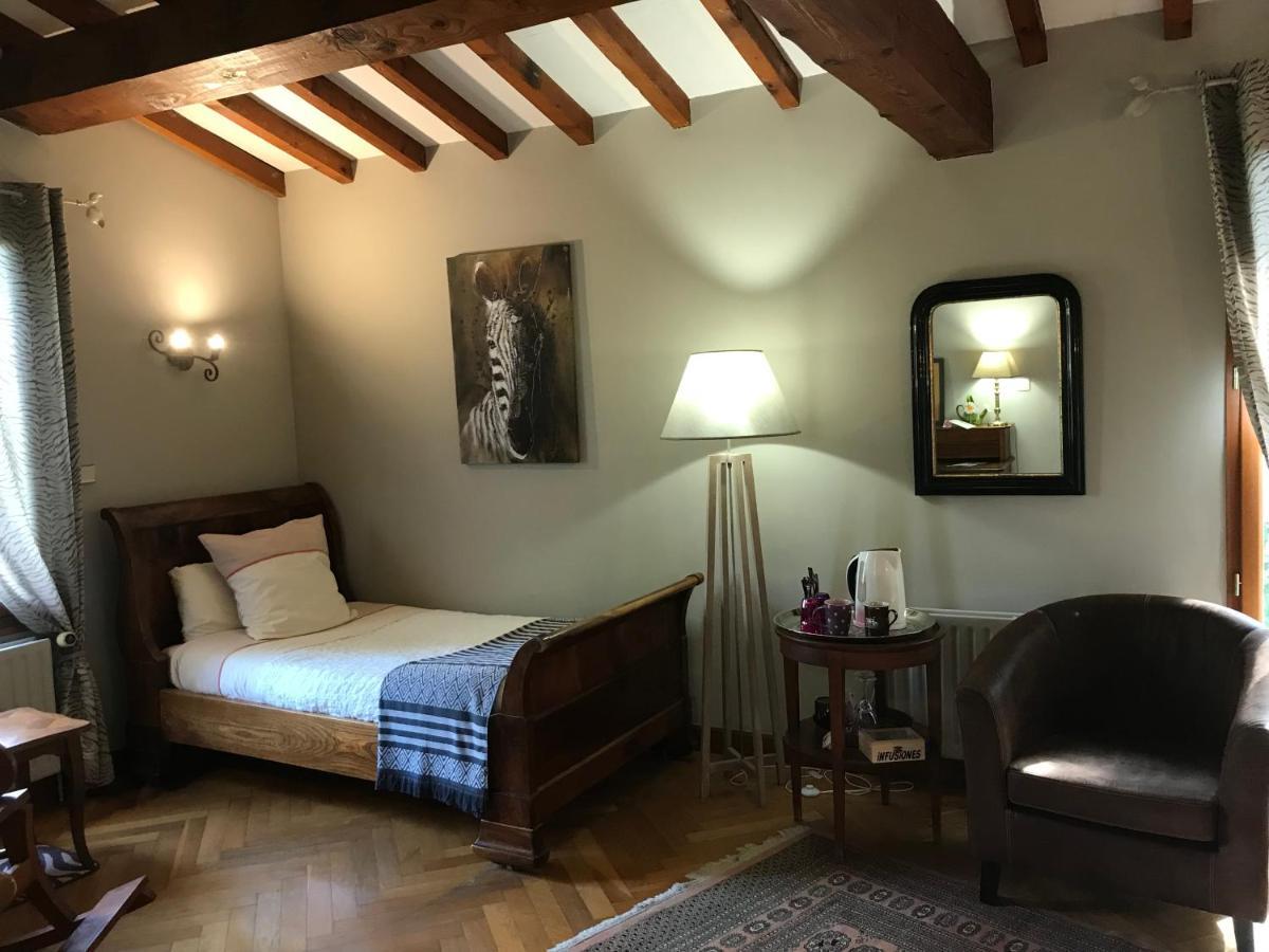 Le Jardin De La Cite Bed & Breakfast Каркасон Екстериор снимка