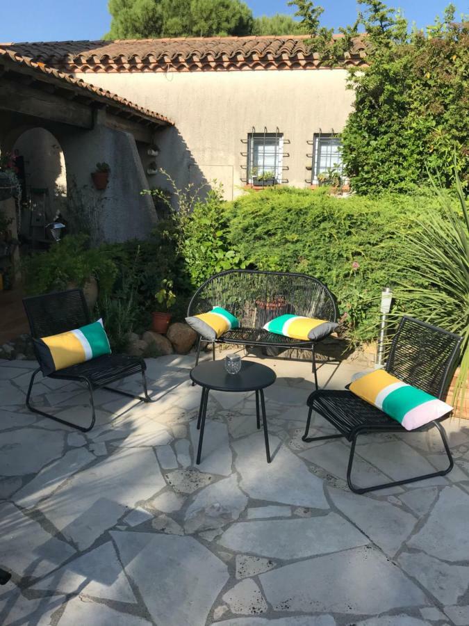 Le Jardin De La Cite Bed & Breakfast Каркасон Екстериор снимка