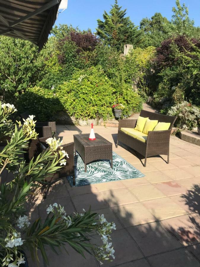 Le Jardin De La Cite Bed & Breakfast Каркасон Екстериор снимка